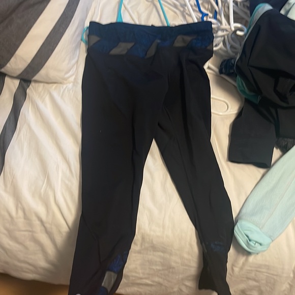 Cropped running lululemon leggings - Picture 2 of 2